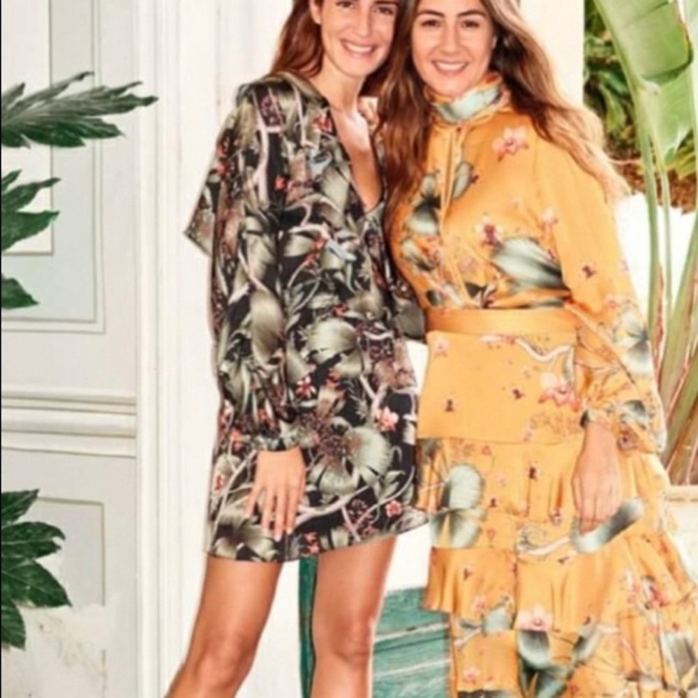 JOHANNA ORTIZ x H&M. Short dress floral w deep V.